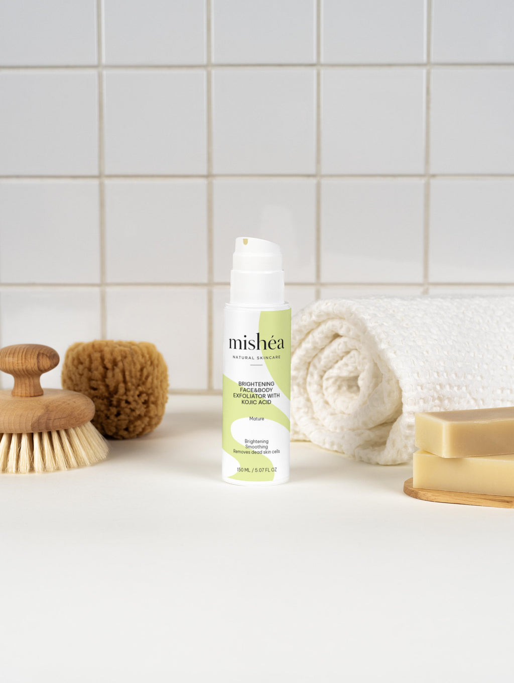 Aufhellendes Peeling für Gesicht & Körper mit Kojisäure | 150 ml MISHÉA