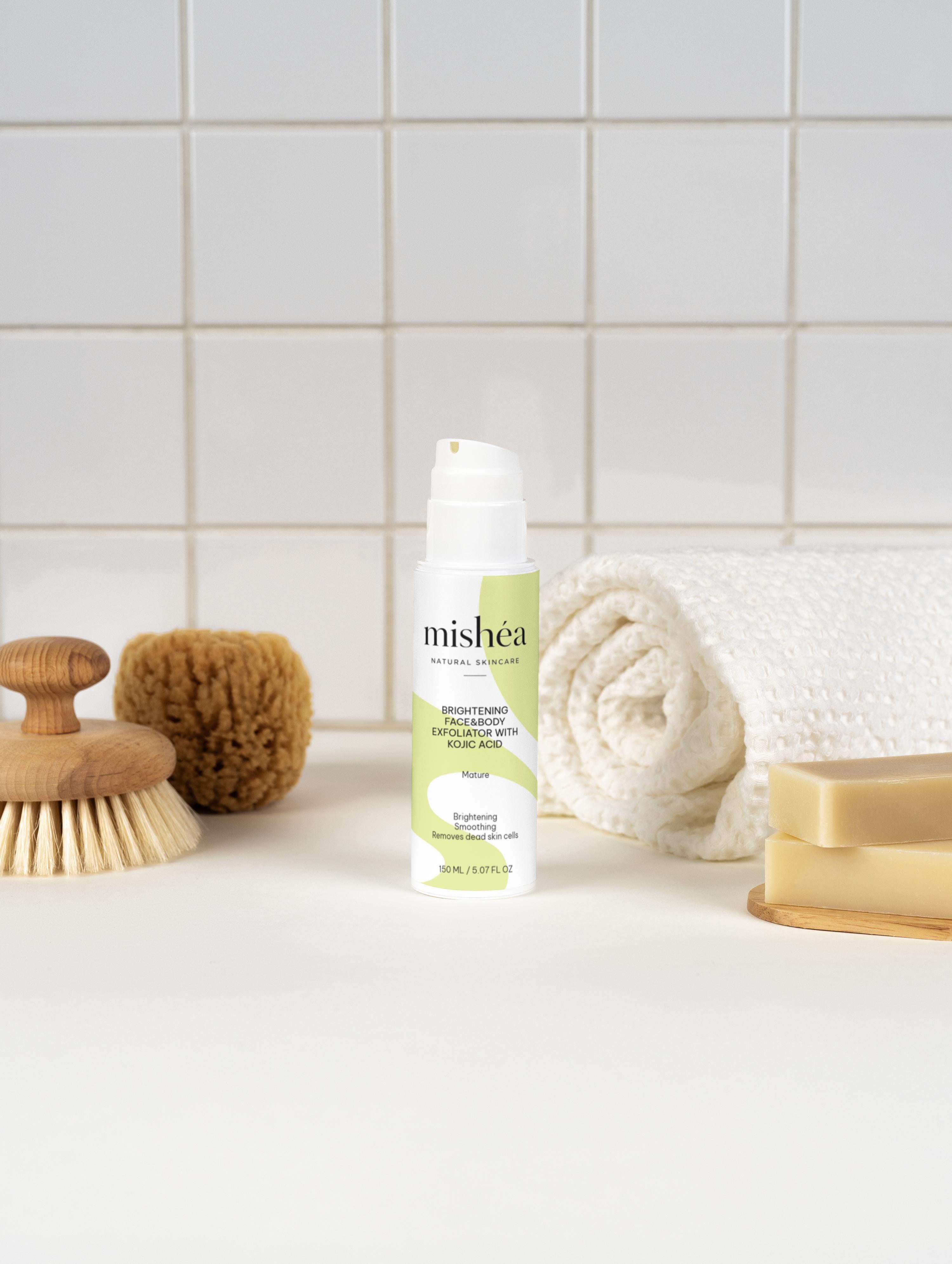 Aufhellendes Peeling für Gesicht & Körper mit Kojisäure | 150 ml MISHÉA